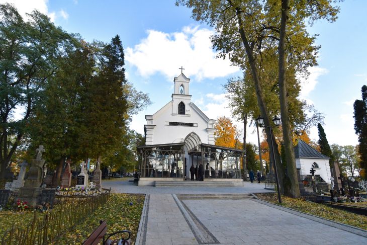 Poświęcenie odrestaurowanej kaplicy na Cmentarzu Farnym, 19.10.2025 r.